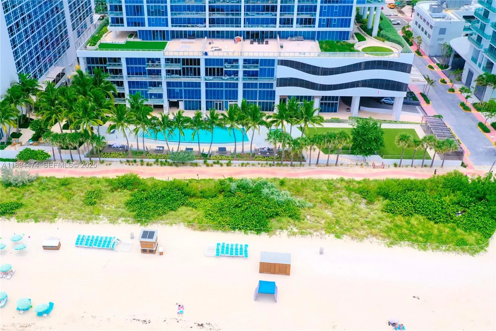 Foto de propiedad en 6899 Collins Avenue 703, Miami Beach, FL 33141 Miami Beach con MLS# 