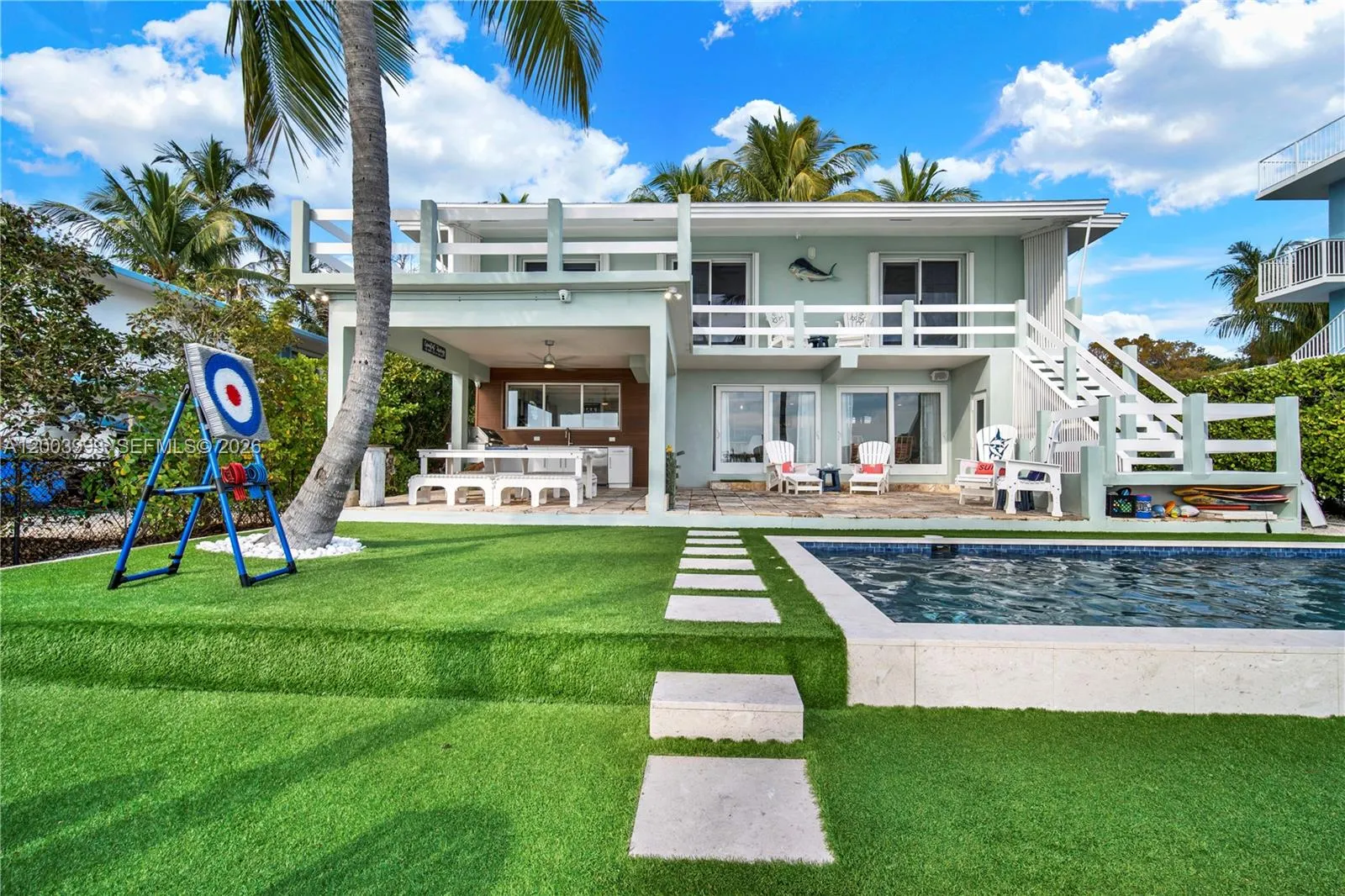 Foto de propiedad en 69 Shoreland Drive, Key Largo, FL 33037 Key Largo con MLS# 