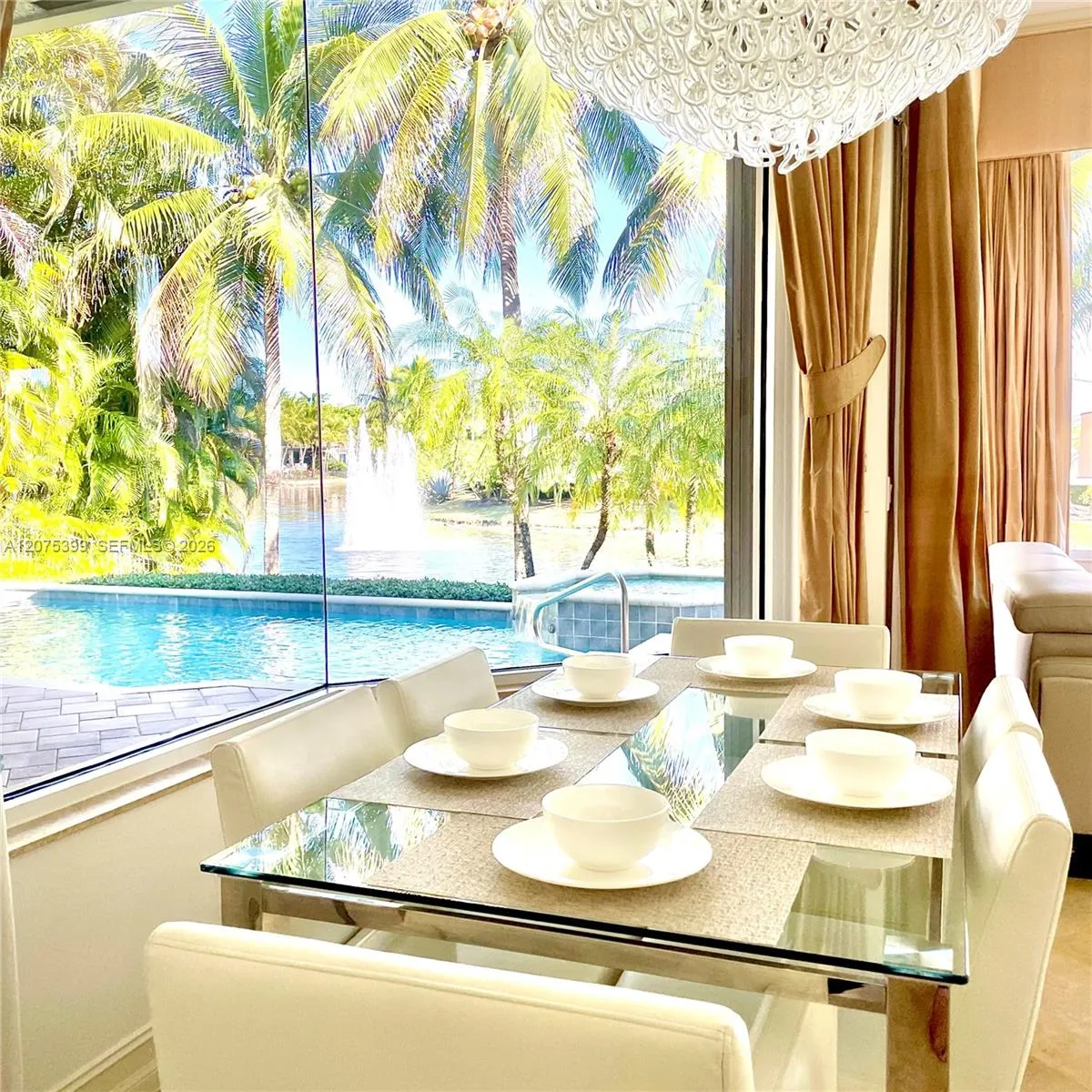 Foto de propiedad en 690 Baldwin Palm Avenue, Plantation, FL 33324 Plantation con MLS# 