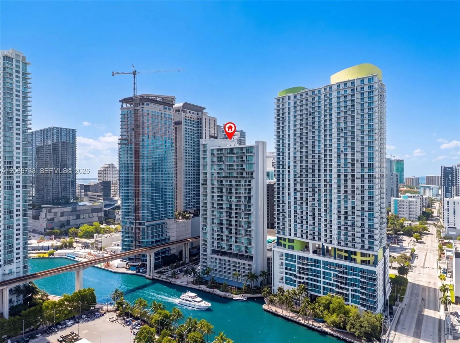 Foto de propiedad en 690 SW 1st Court 2122, Miami, FL 33130 Miami con MLS# 