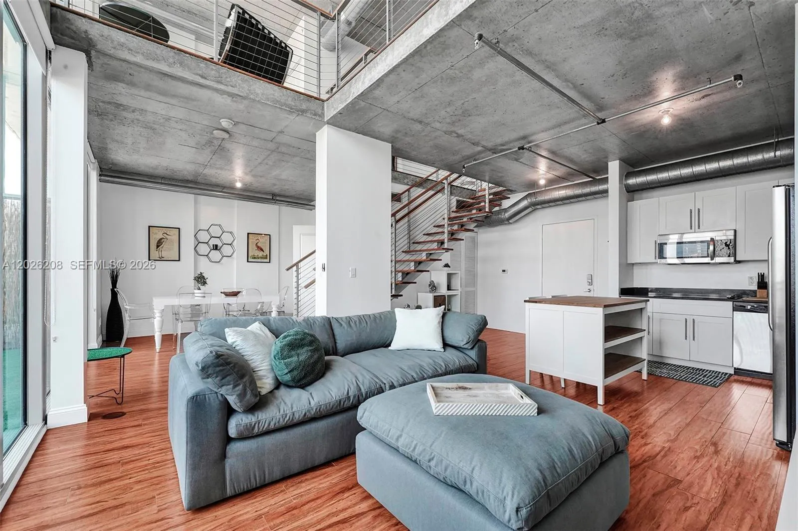 Foto de propiedad en 690 SW 1st Court PHI12, Miami, FL 33130 Miami con MLS# 