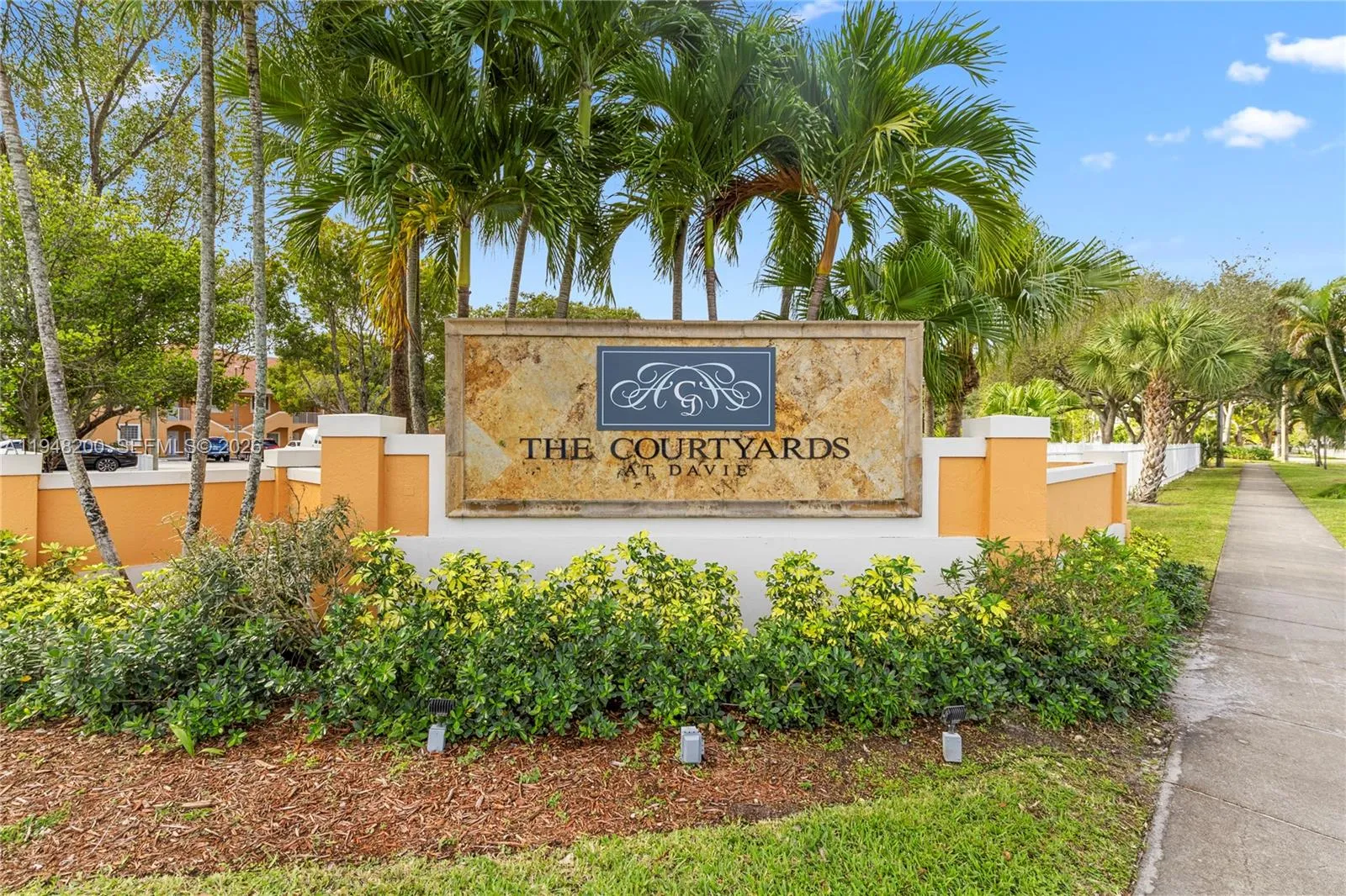 Vendido 6900 SW 39th Street 208J, Davie, FL 33314, Davie, FL 33314
