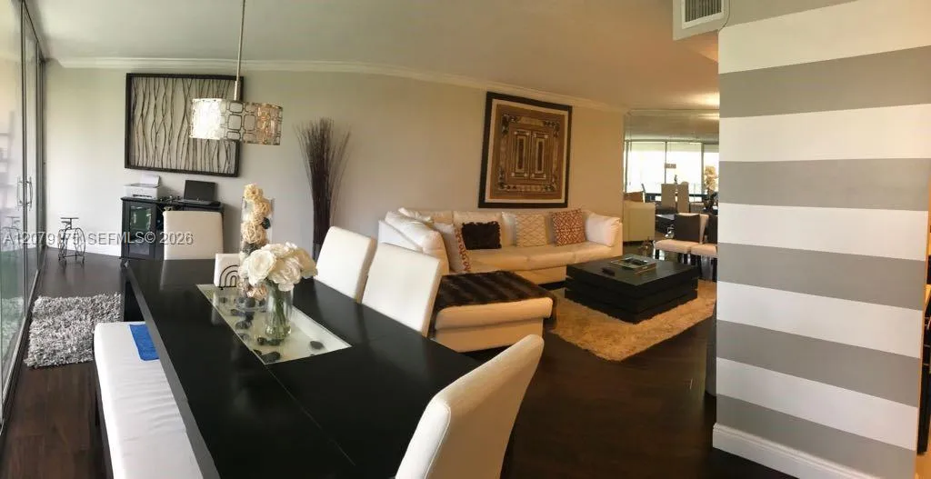 En Venta 6901 Environ Boulevard 5F, Lauderhill, FL 33319, Lauderhill, FL 33319