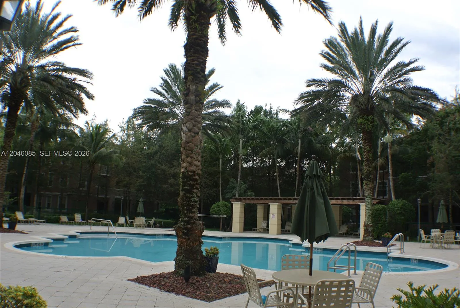 Foto de propiedad en 6902 W Sample Road 6902, Coral Springs, FL 33067 Coral Springs con MLS# 