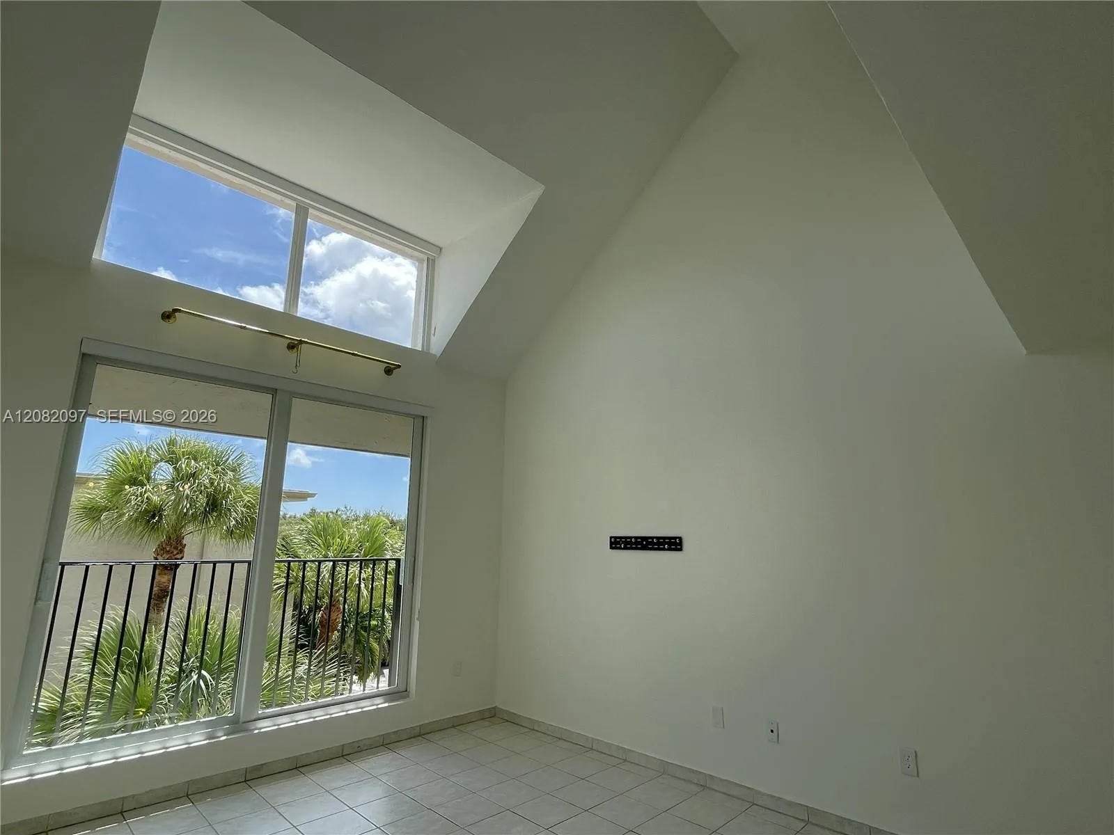 Foto de propiedad en 6904 N Kendall Drive F405, Pinecrest, FL 33156 Pinecrest con MLS# 