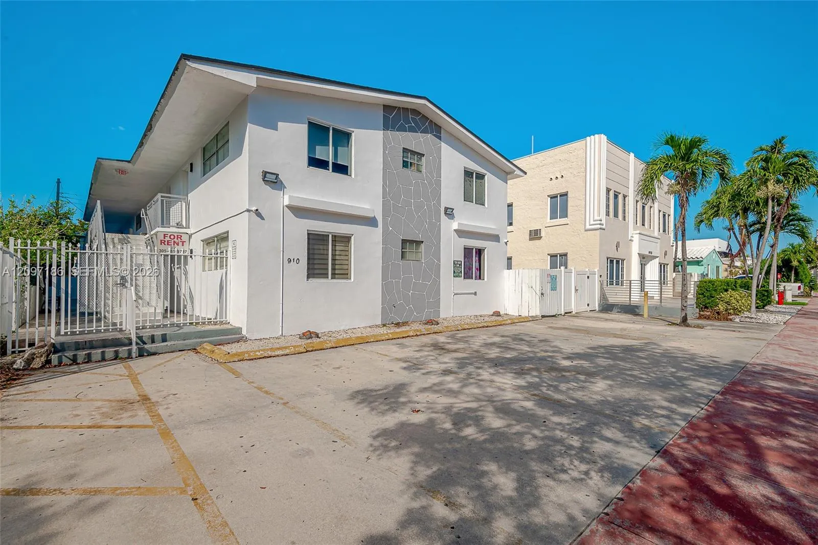 En Renta 6910 Bay Drive 6, Miami Beach, FL 33141, Miami Beach, FL 33141