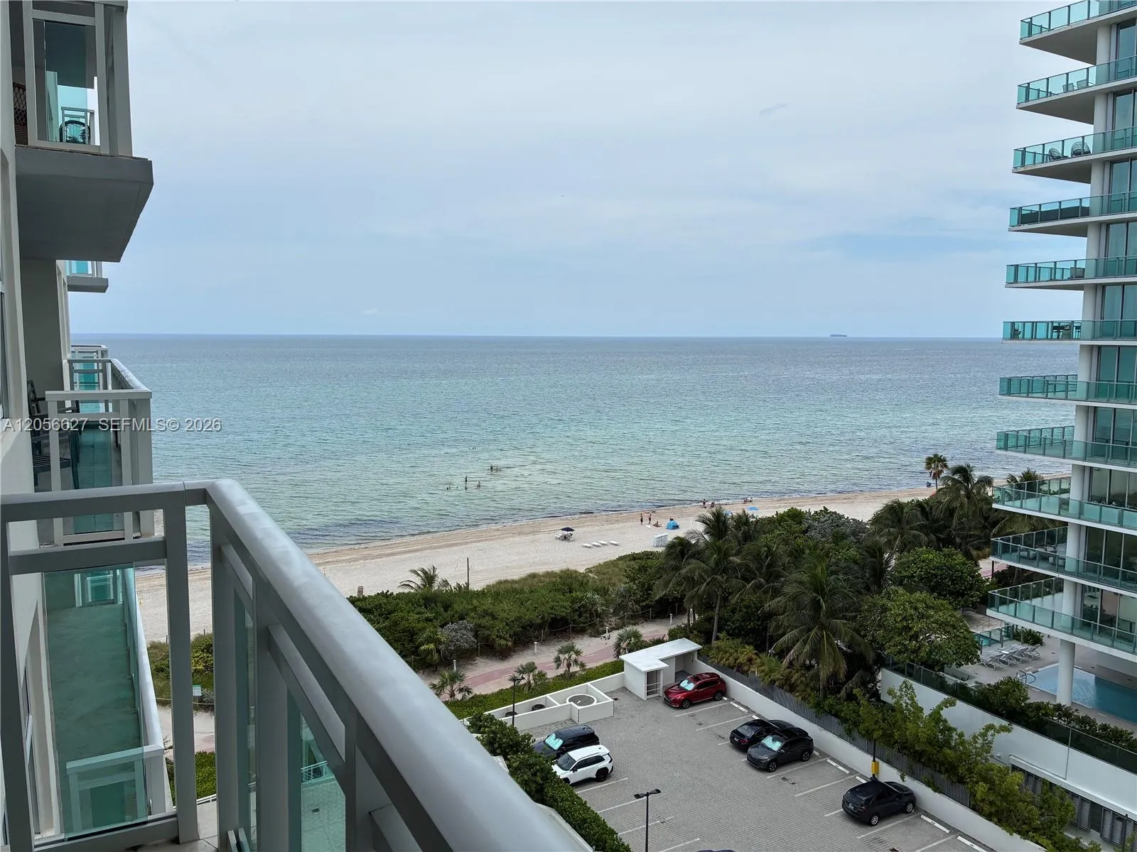 Foto de propiedad en 6917 Collins Avenue 1207, Miami Beach, FL 33141 Miami Beach con MLS# 