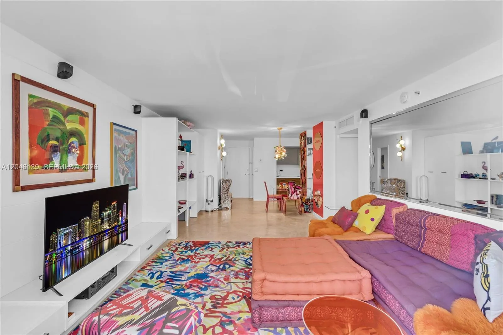 Foto de propiedad en 6917 Collins Avenue 404, Miami Beach, FL 33141 Miami Beach con MLS# 