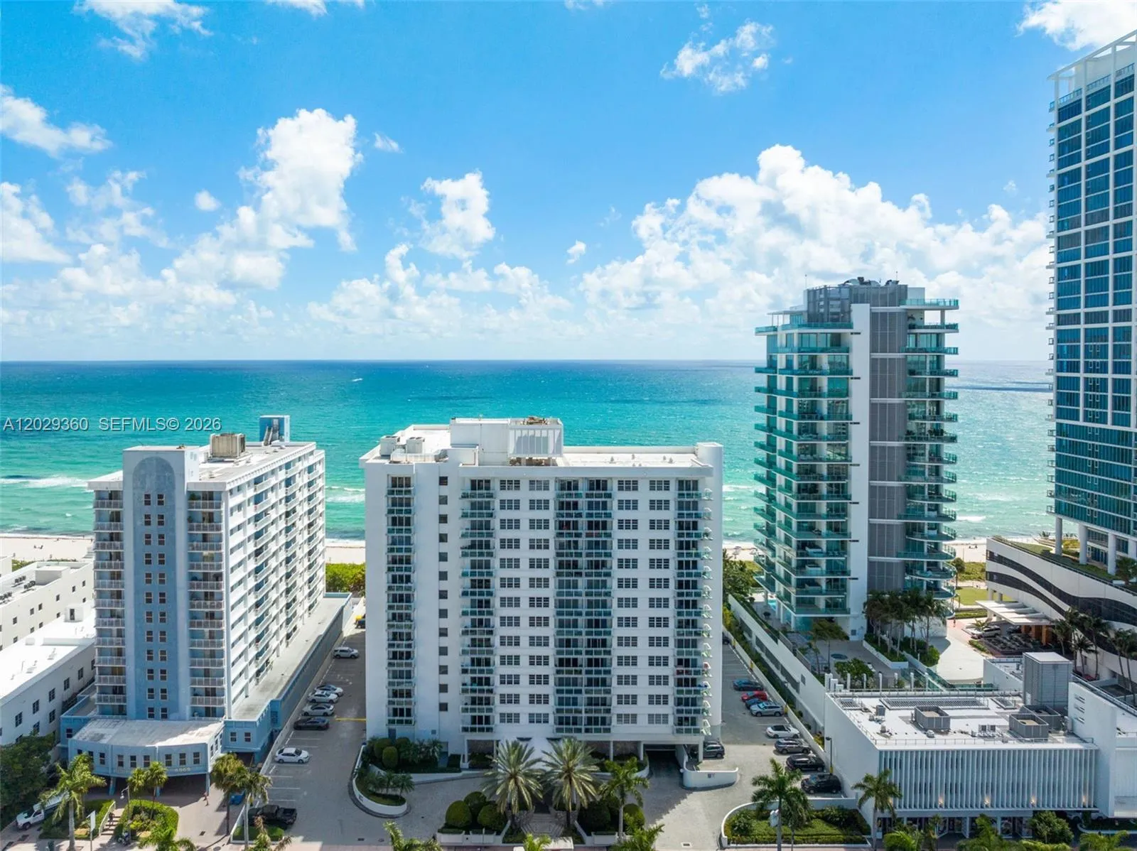 Foto de propiedad en 6917 Collins Avenue 607, Miami Beach, FL 33141 Miami Beach con MLS# 