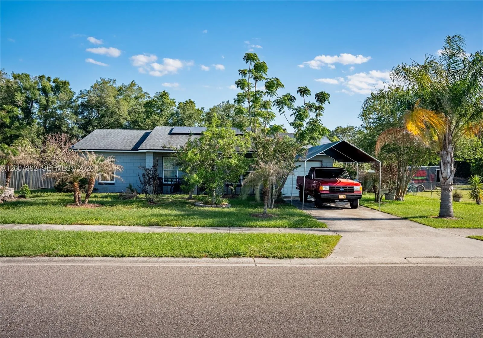 Foto de propiedad en 6924 Holly Creek Road, Orlando, FL 32798 Orlando con MLS# 