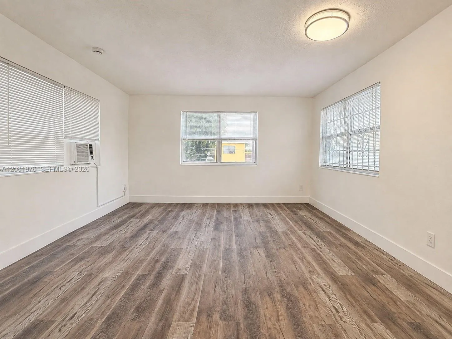 Foto de propiedad en 6950 NW 8th Avenue 5, Miami, FL 33150 Miami con MLS# 