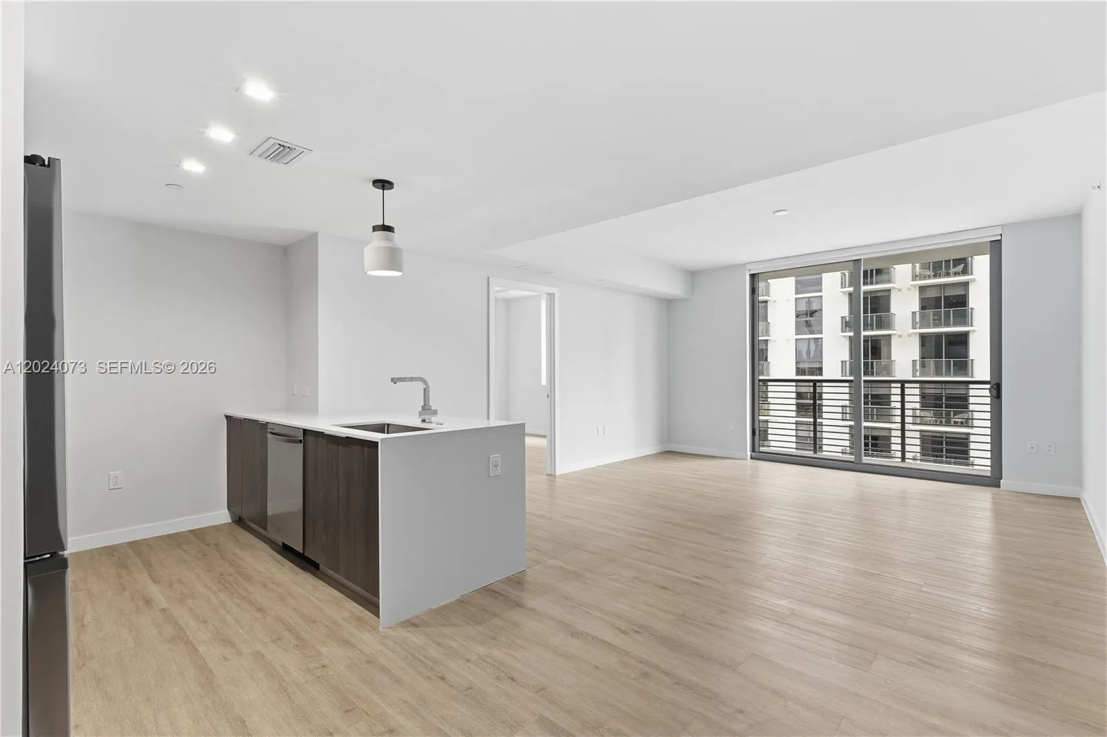 En Venta 697 N Miami Avenue 1810, Miami, FL 33136, Miami, FL 33136