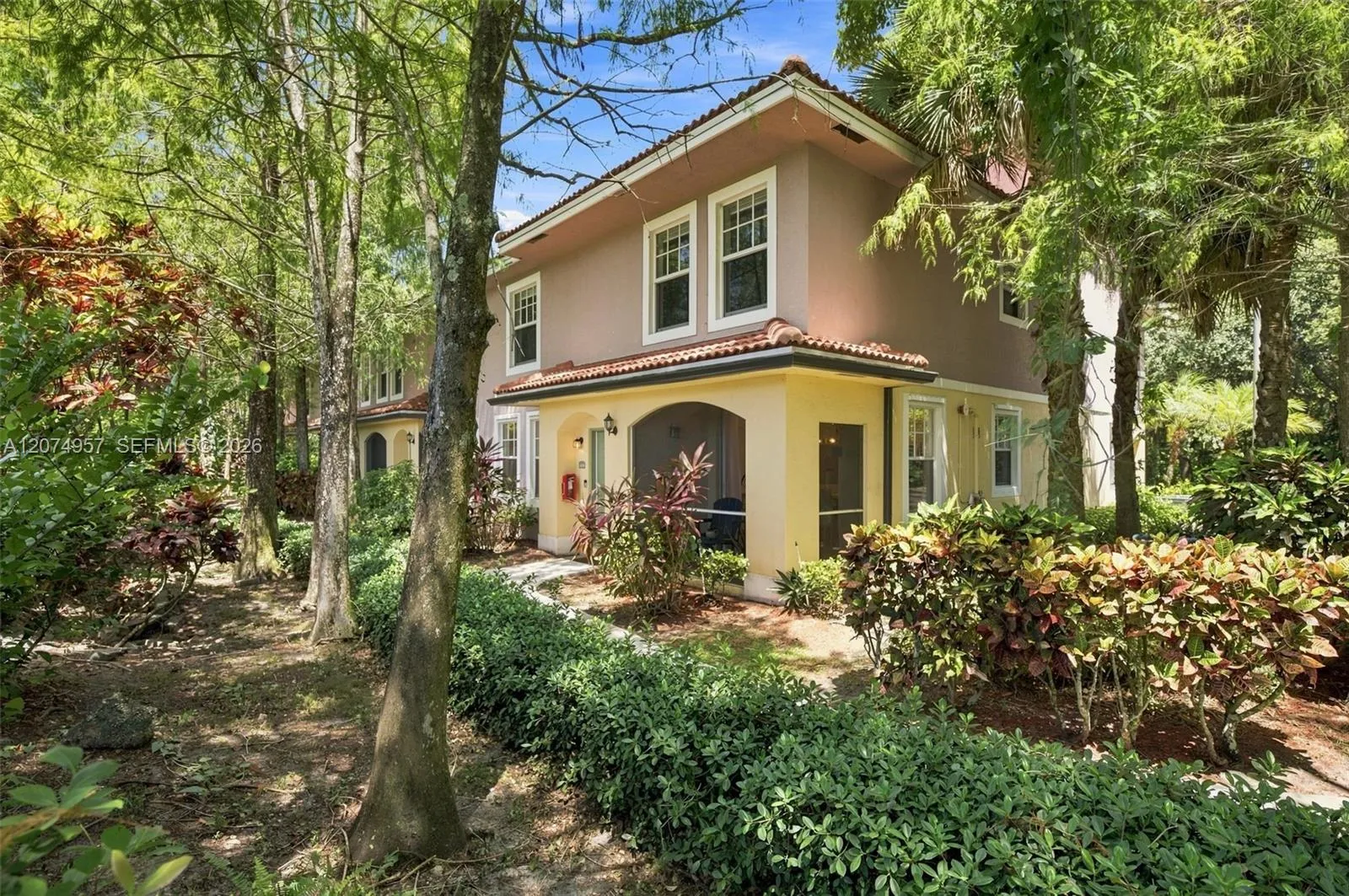 Foto de propiedad en 6978 W Sample Road 6978, Coral Springs, FL 33067 Coral Springs con MLS# 