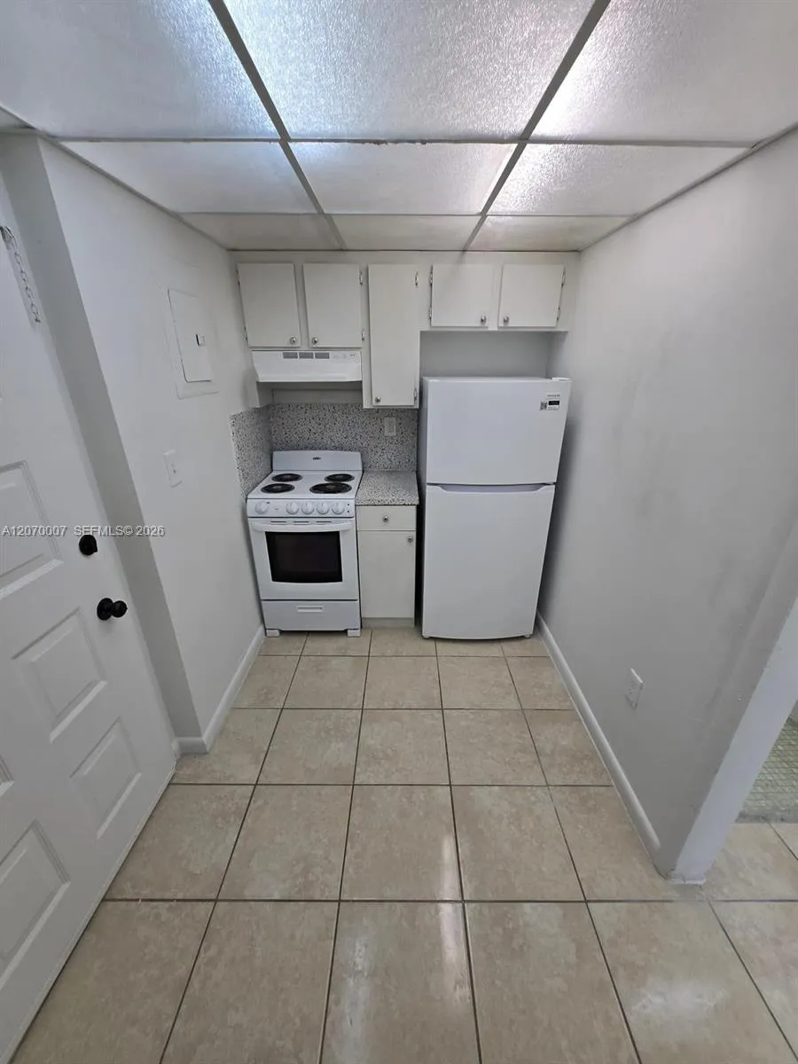 En Renta 6980 NW 186th Street 3-227A, Hialeah, FL 33015, Hialeah, FL 33015
