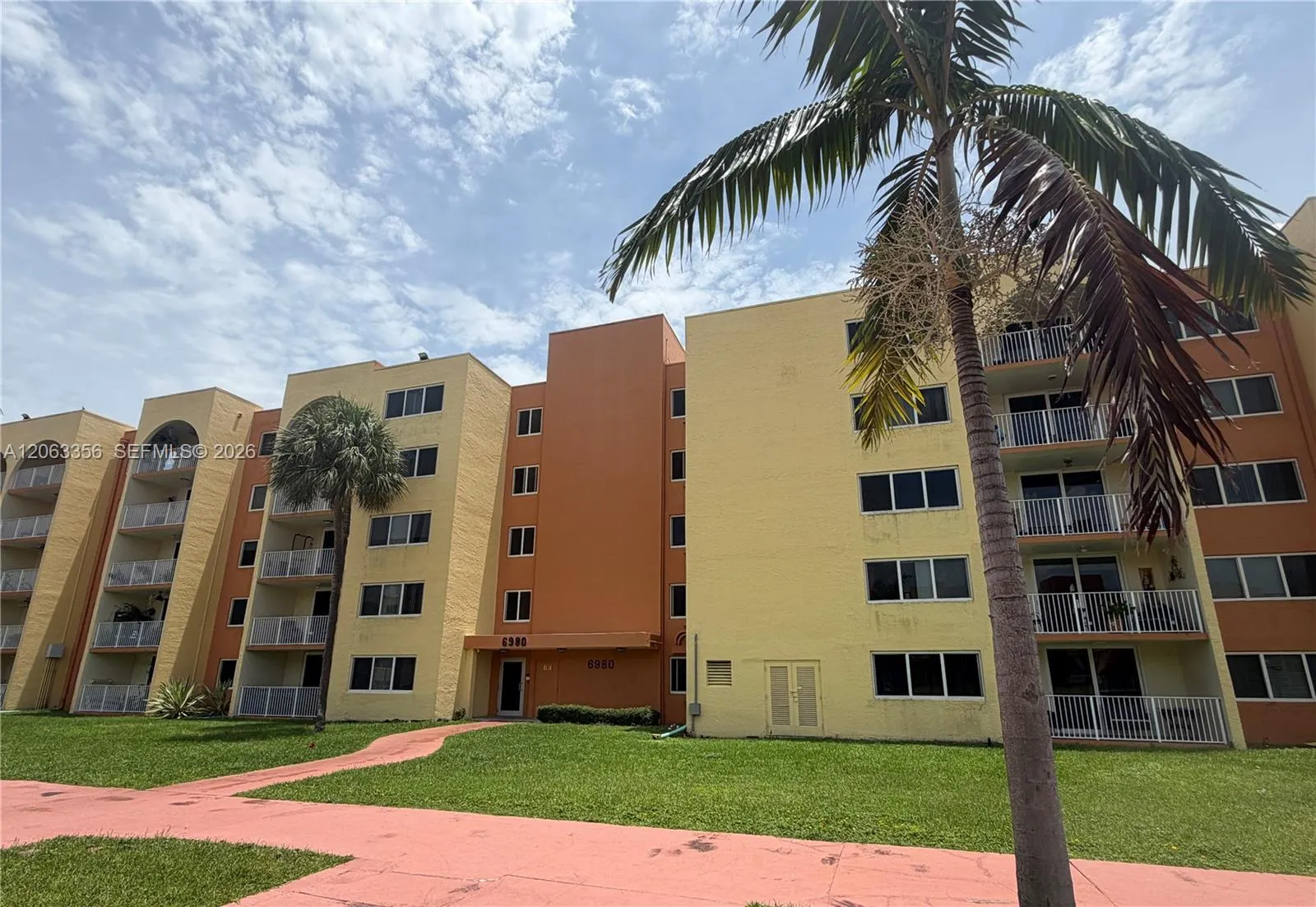 En Venta 6980 NW 186th Street 3-423A, Hialeah, FL 33015, Hialeah, FL 33015