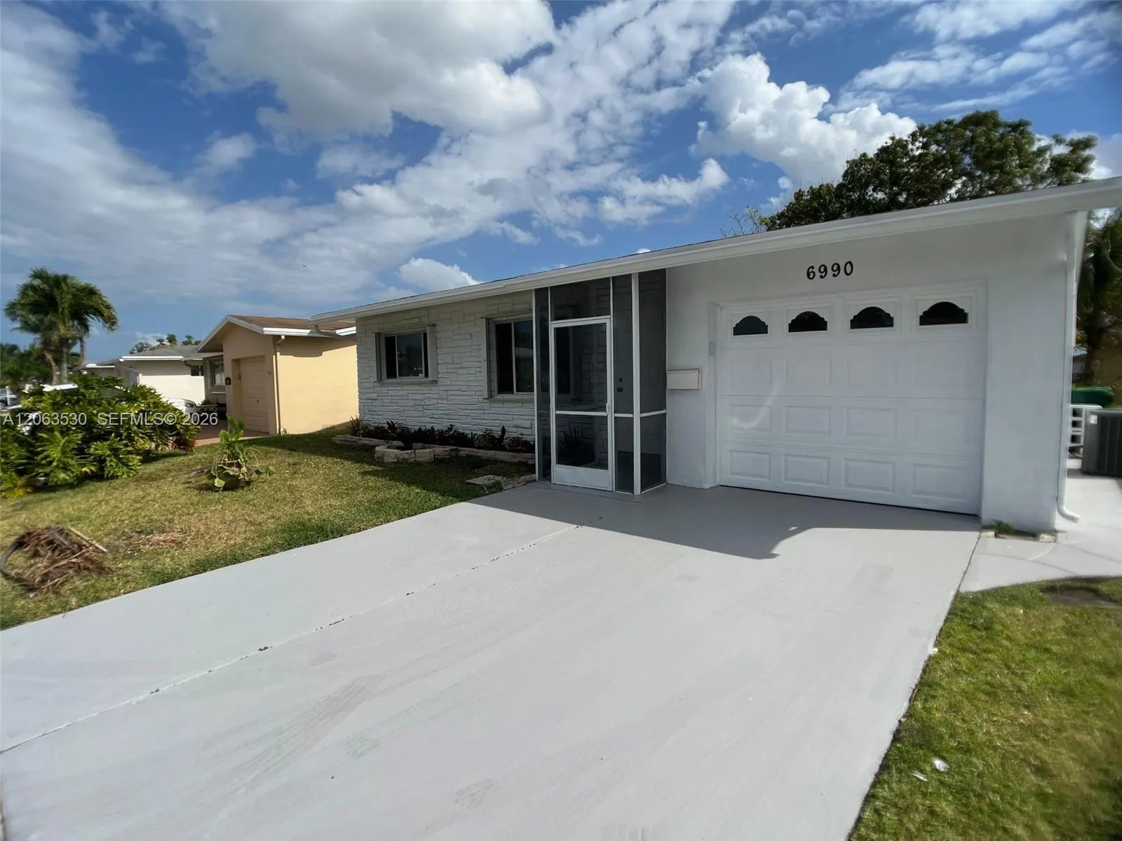 Vendido 6990 NW 17th Street, Margate, FL 33063, Margate, FL 33063