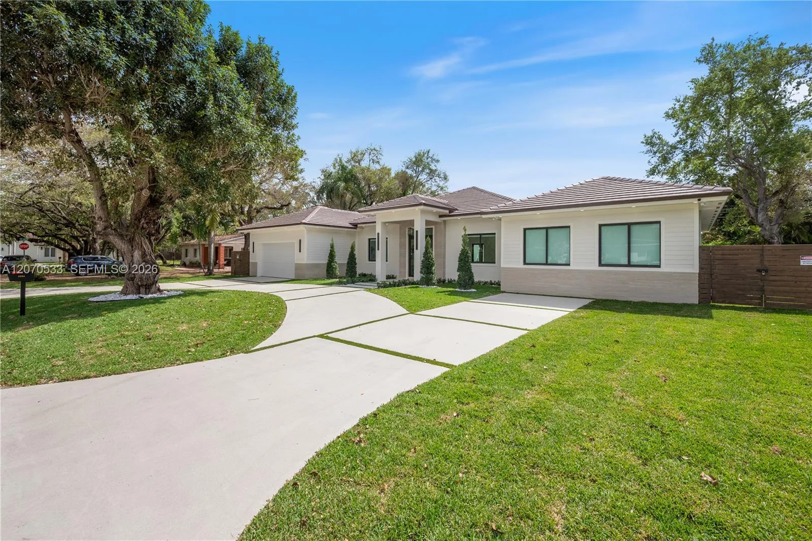 En Venta 6990 SW 58th Street, Miami, FL 33143, Miami, FL 33143