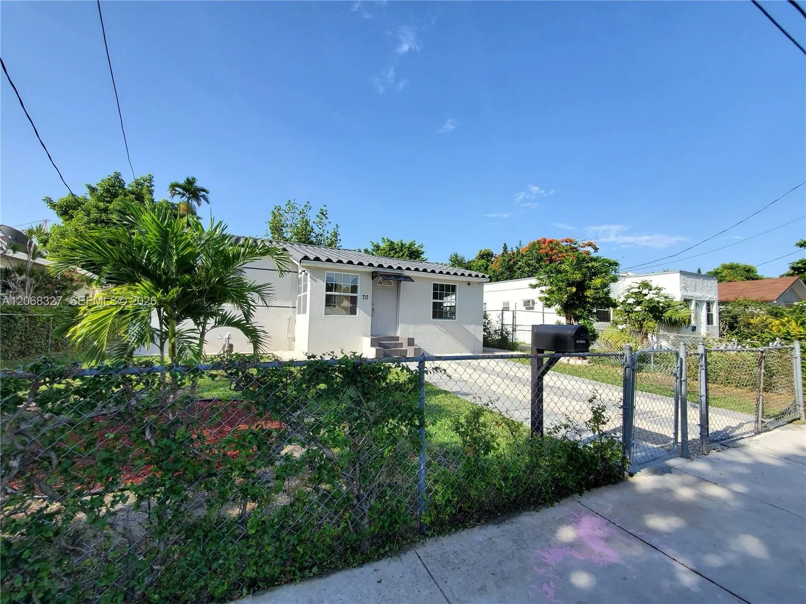 Foto de propiedad en 70 NW 33rd Street, Miami, FL 33127 Miami con MLS# 