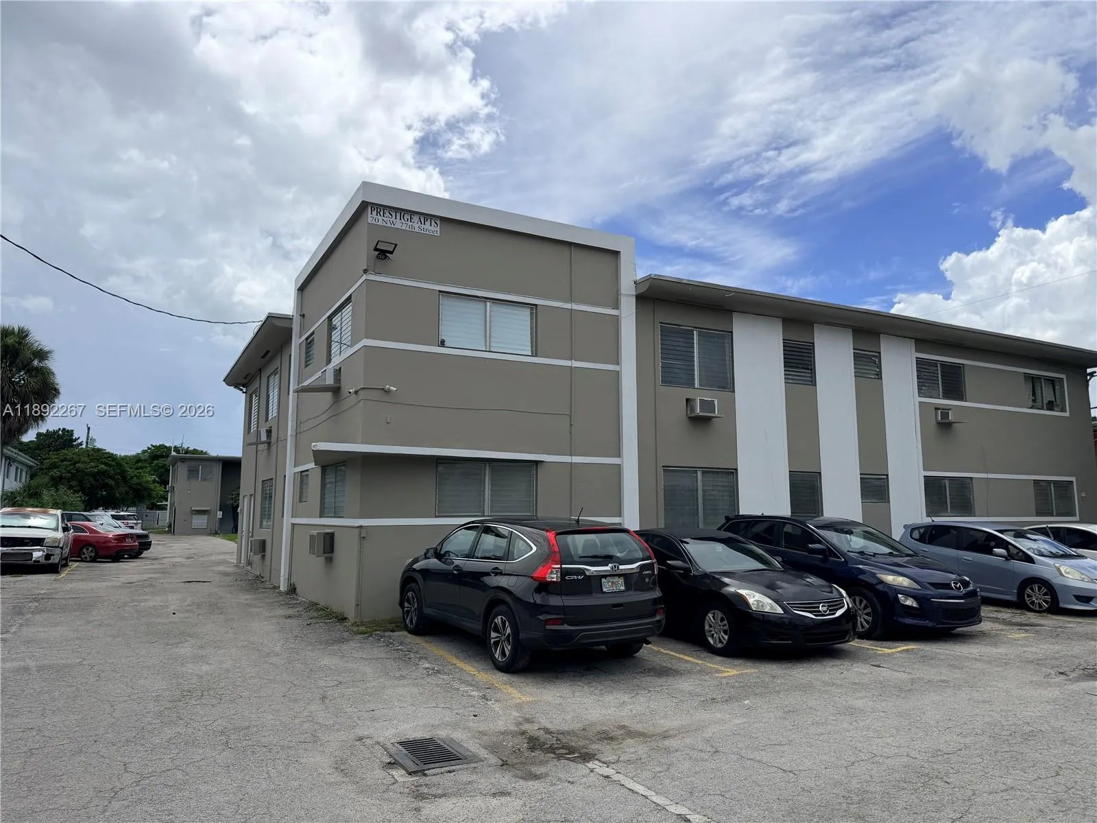 En Venta 70 NW 77th Street 11, Miami, FL 33150, Miami, FL 33150