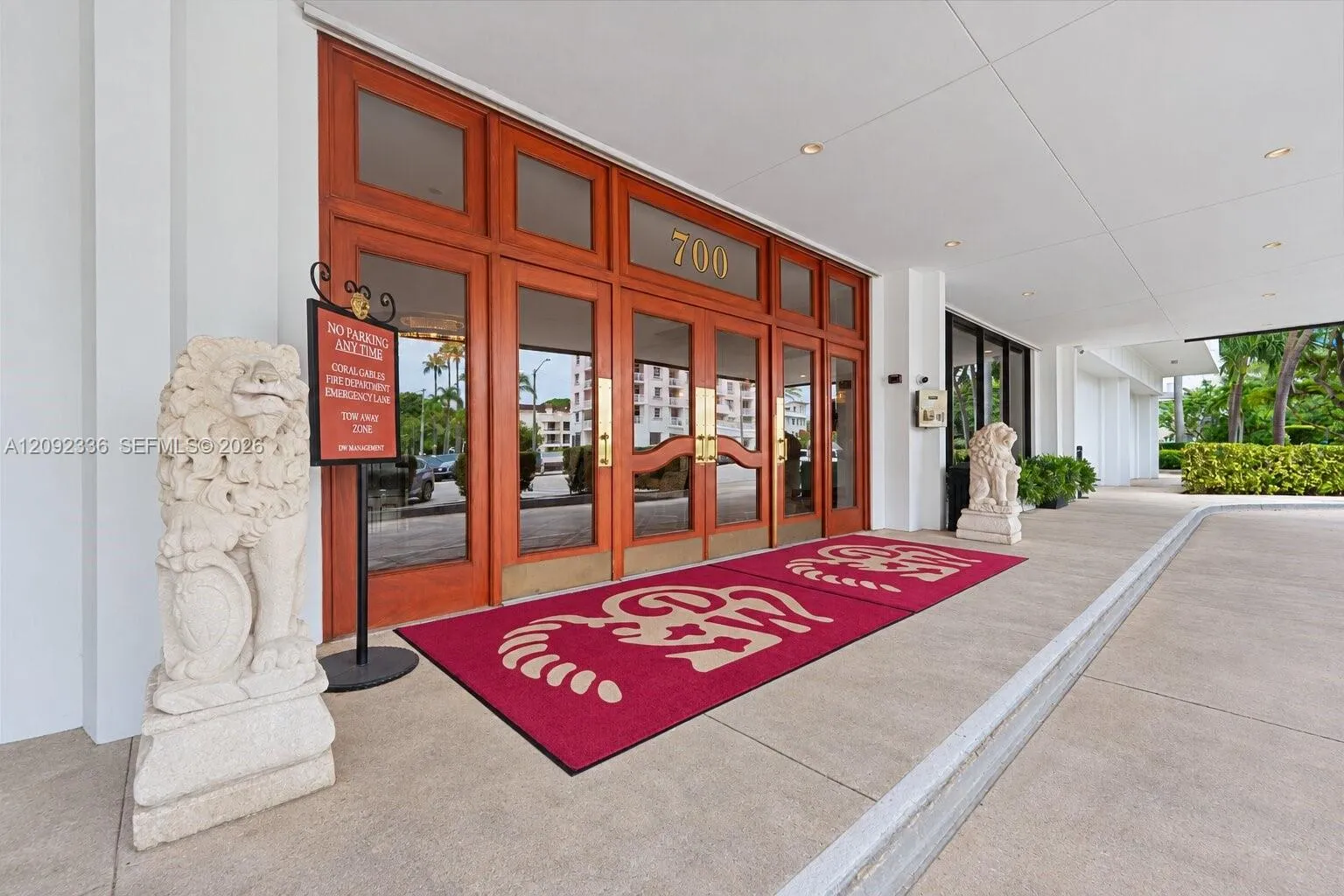 En Venta 700 Biltmore Way 814, Coral Gables, FL 33134, Coral Gables, FL 33134