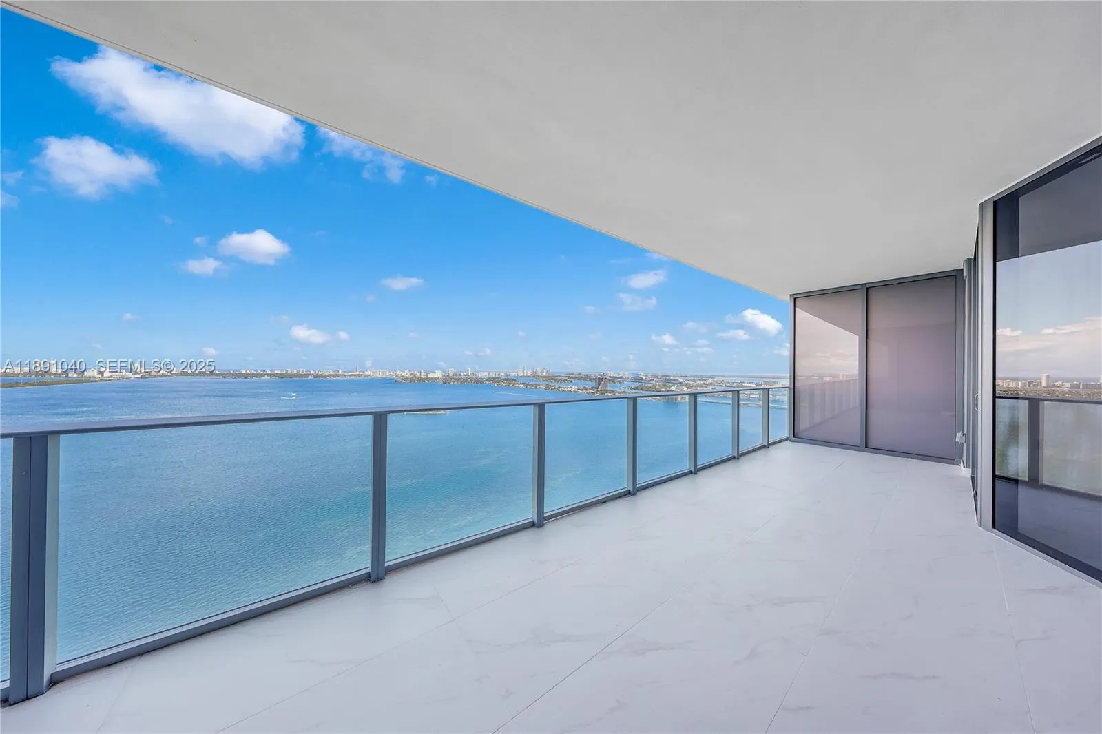 Foto de propiedad en 700 NE 24 Street 3402, Miami, FL 33137 Miami con MLS# 