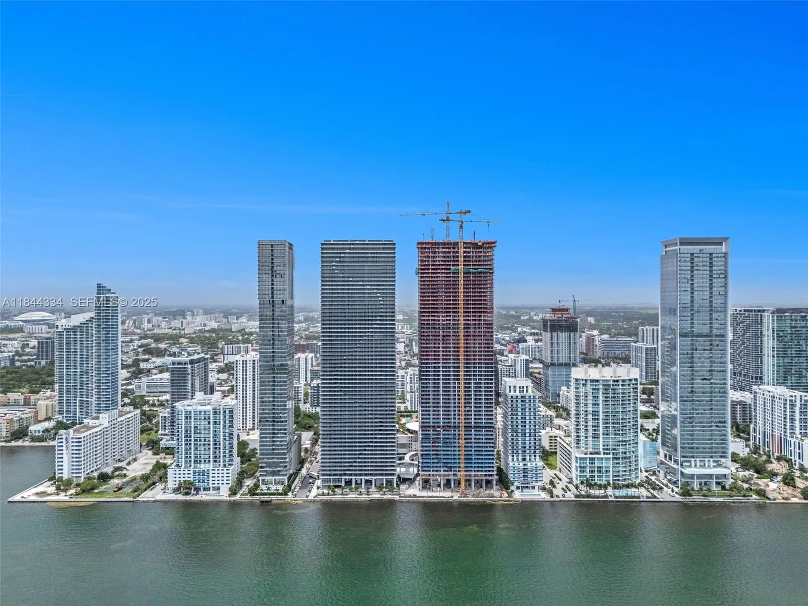 Foto de propiedad en 700 NE 24 Street 3806, Miami, FL 33137 Miami con MLS# 