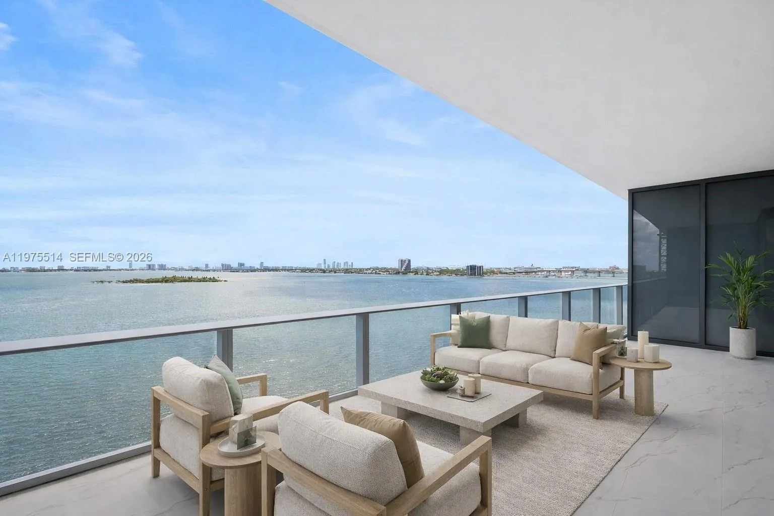 Foto de propiedad en 700 NE 24 Street 805, Miami, FL 33137 Miami con MLS# 