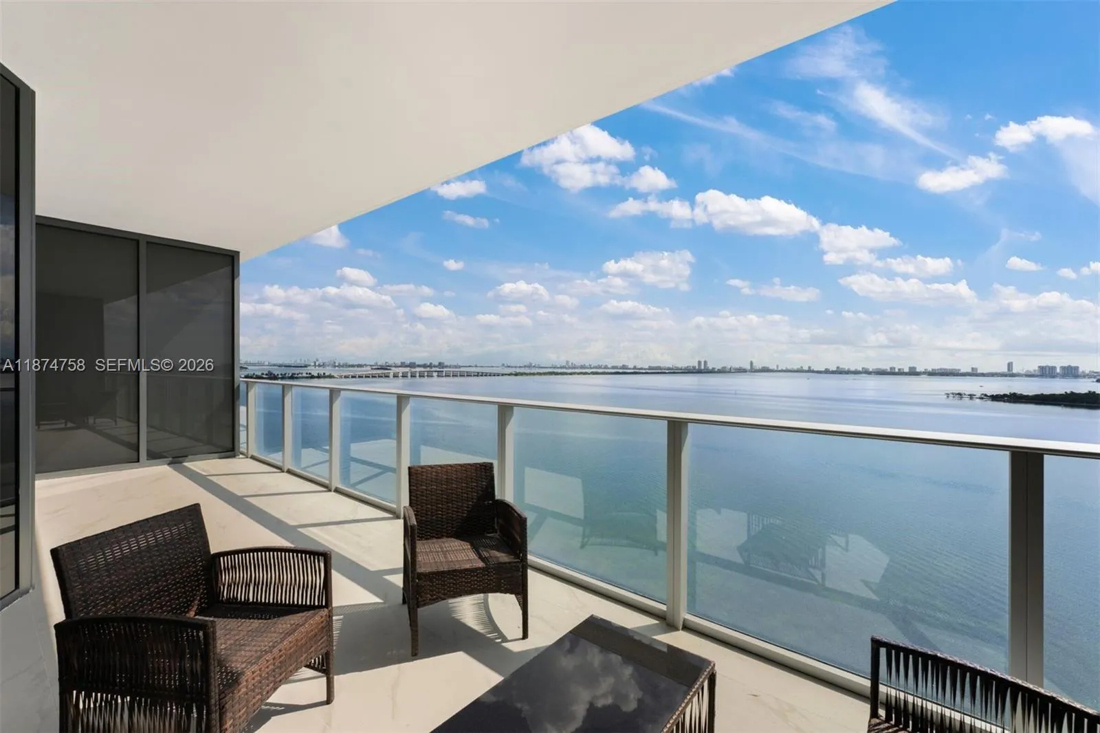 Foto de propiedad en 700 NE 24th Street 1005, Miami, FL 33137 Miami con MLS# 