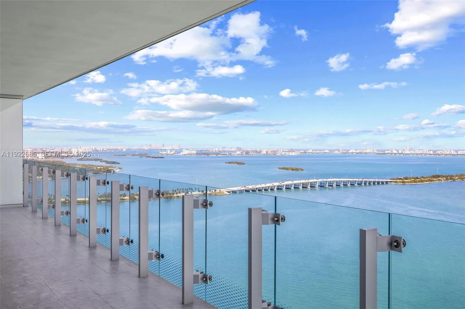 Foto de propiedad en 700 NE 26 Terrace 3602, Miami, FL 33137 Miami con MLS# 
