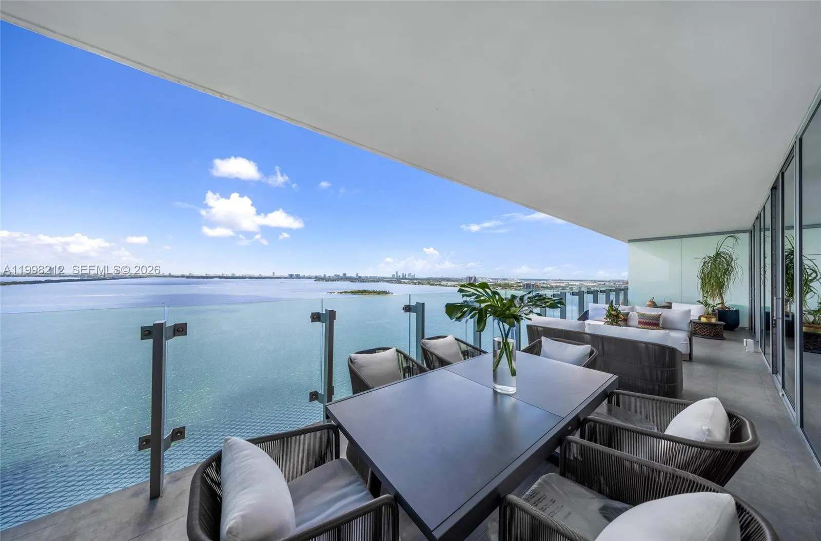 Foto de propiedad en 700 NE 26th Terrace 2202, Miami, FL 33137 Miami con MLS# 