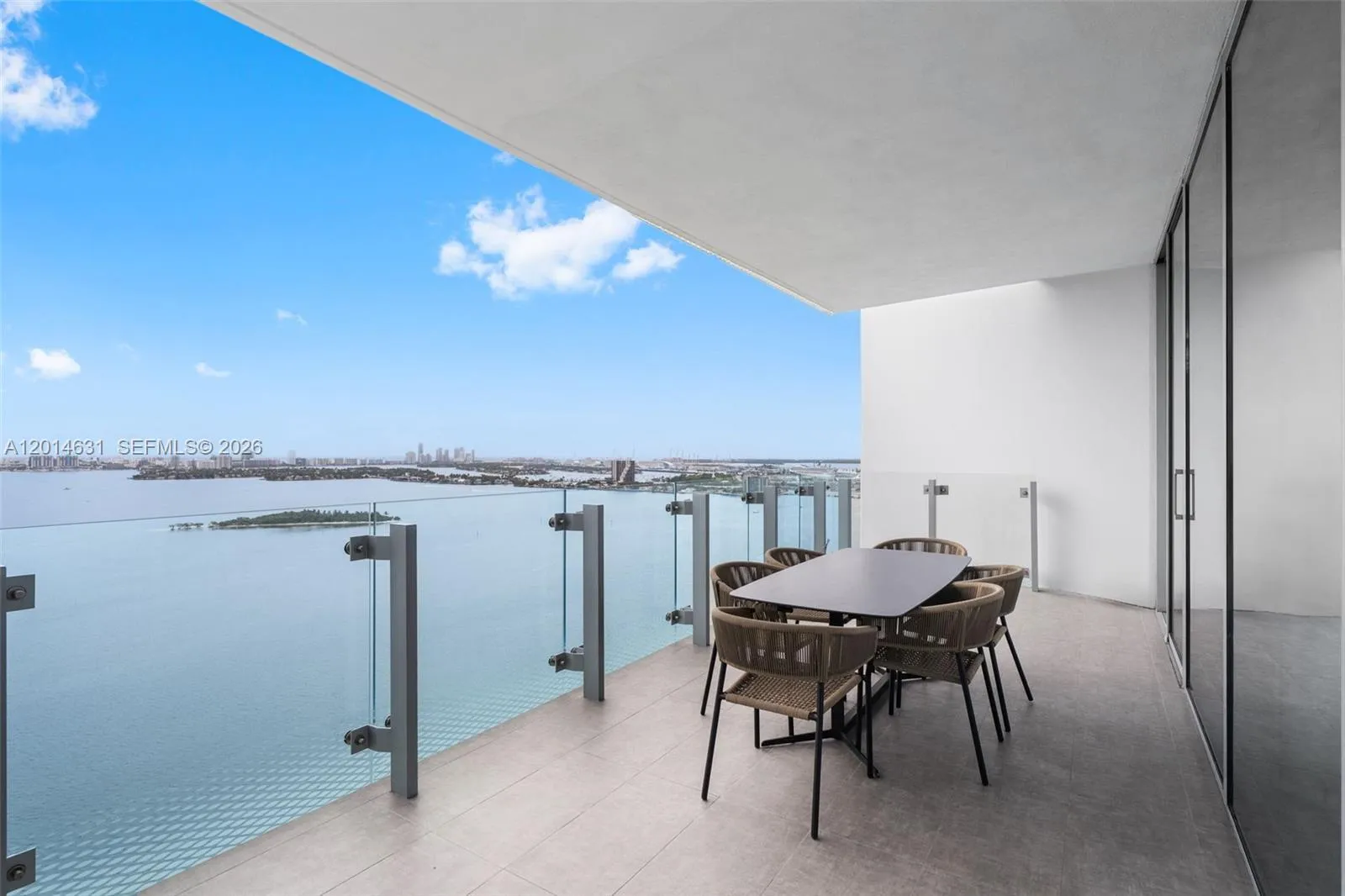 Foto de propiedad en 700 NE 26th Terrace 2803, Miami, FL 33137 Miami con MLS# 