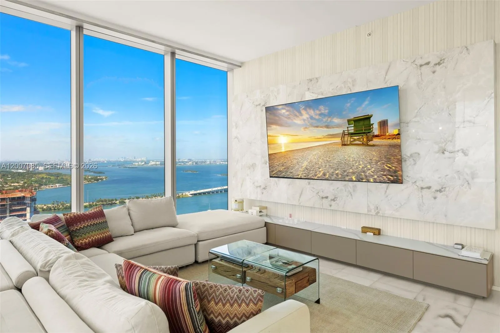 Foto de propiedad en 700 NE 26th Terrace 4206, Miami, FL 33137 Miami con MLS#