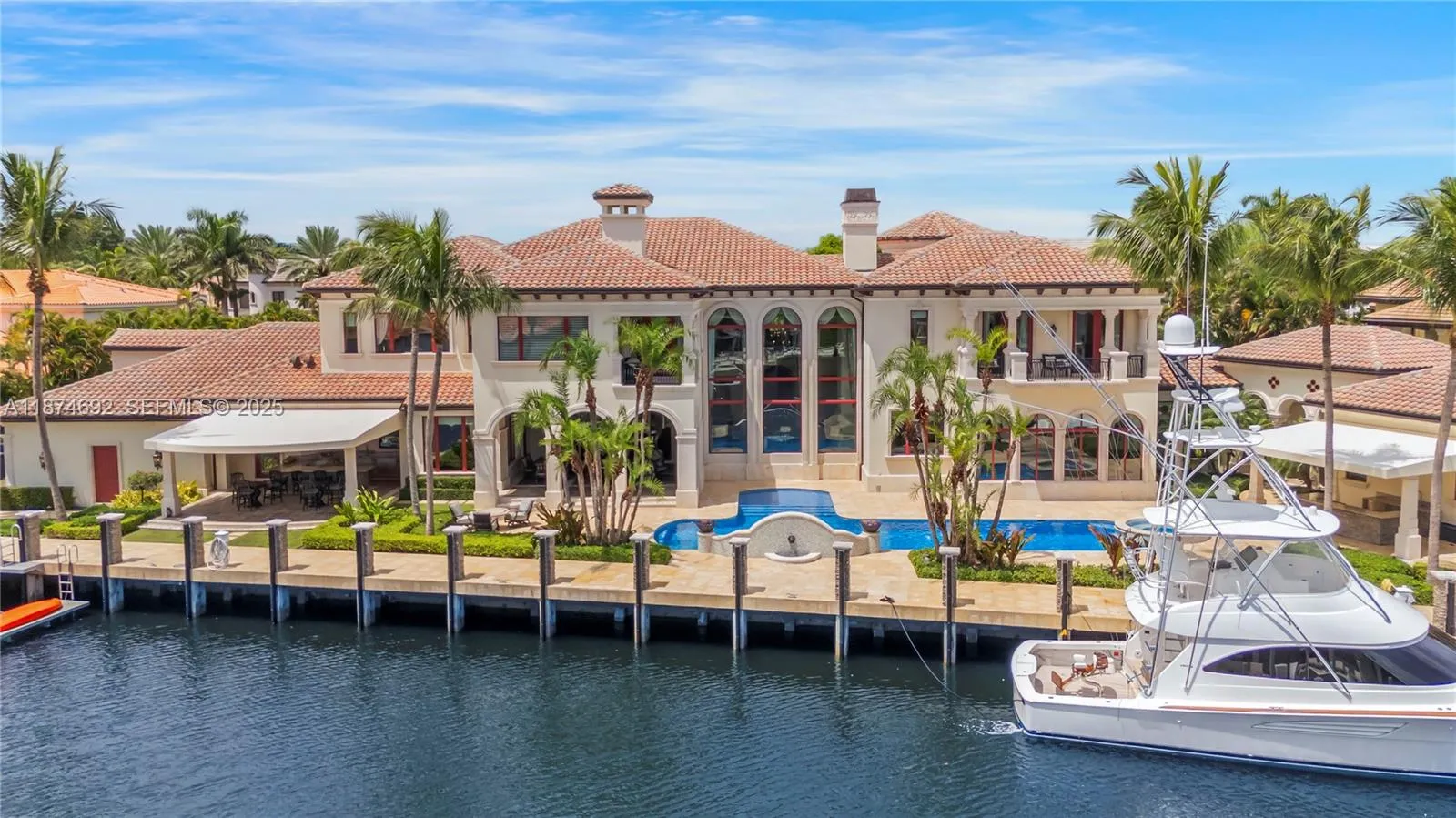 Foto de propiedad en 700 Osprey Point Circle, Boca Raton, FL 33431 Boca Raton con MLS# 