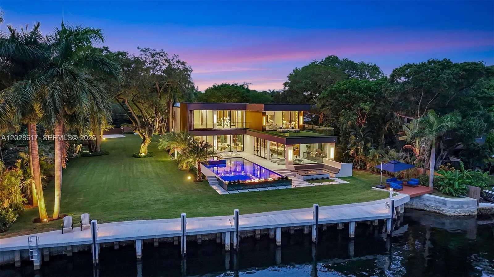 Foto de propiedad en 700 SW 12th Avenue, Fort Lauderdale, FL 33312 Fort Lauderdale con MLS# 