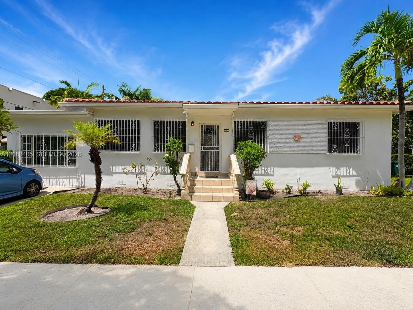 Foto de propiedad en 700 SW 51st Avenue ., Miami, FL 33134 Miami con MLS# 