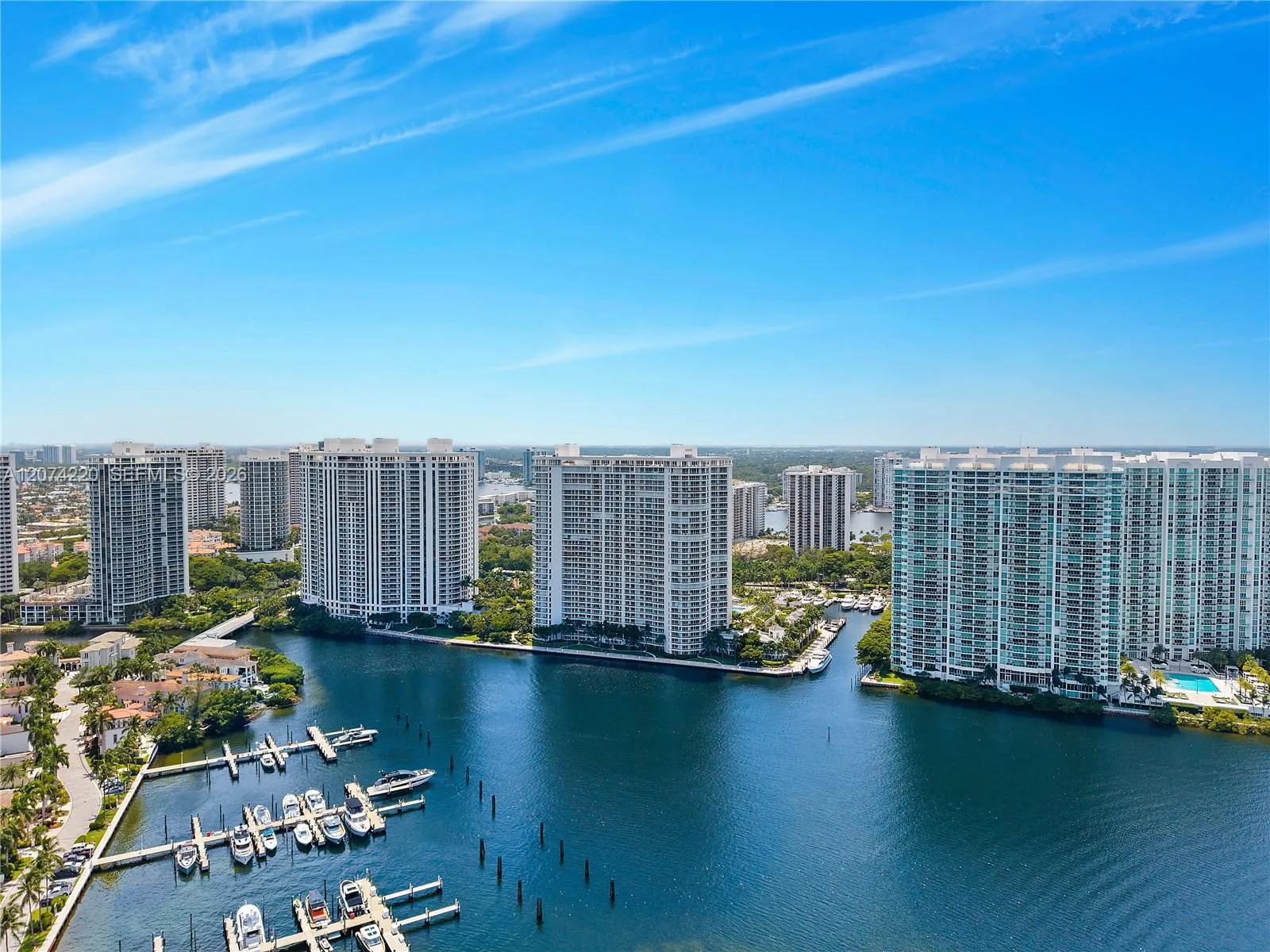 Foto de propiedad en 7000 Island Boulevard 609, Aventura, FL 33160 Aventura con MLS# 
