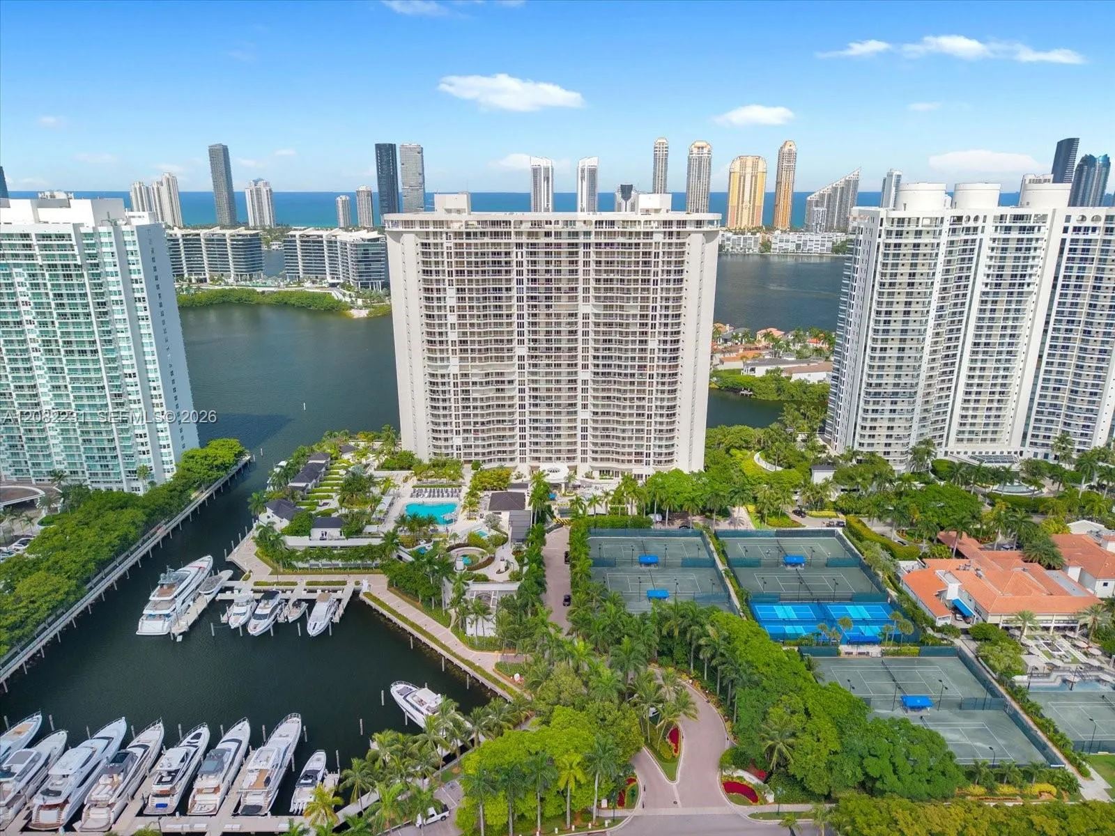 Foto de propiedad en 7000 Island Boulevard L105, Aventura, FL 33160 Aventura con MLS# 