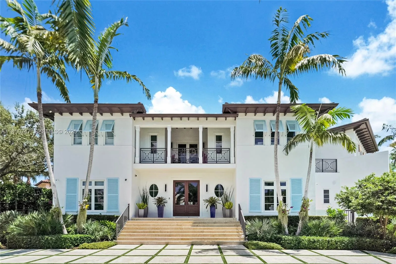 Foto de propiedad en 701 Bella Vista Avenue, Coral Gables, FL 33156 Coral Gables con MLS# 