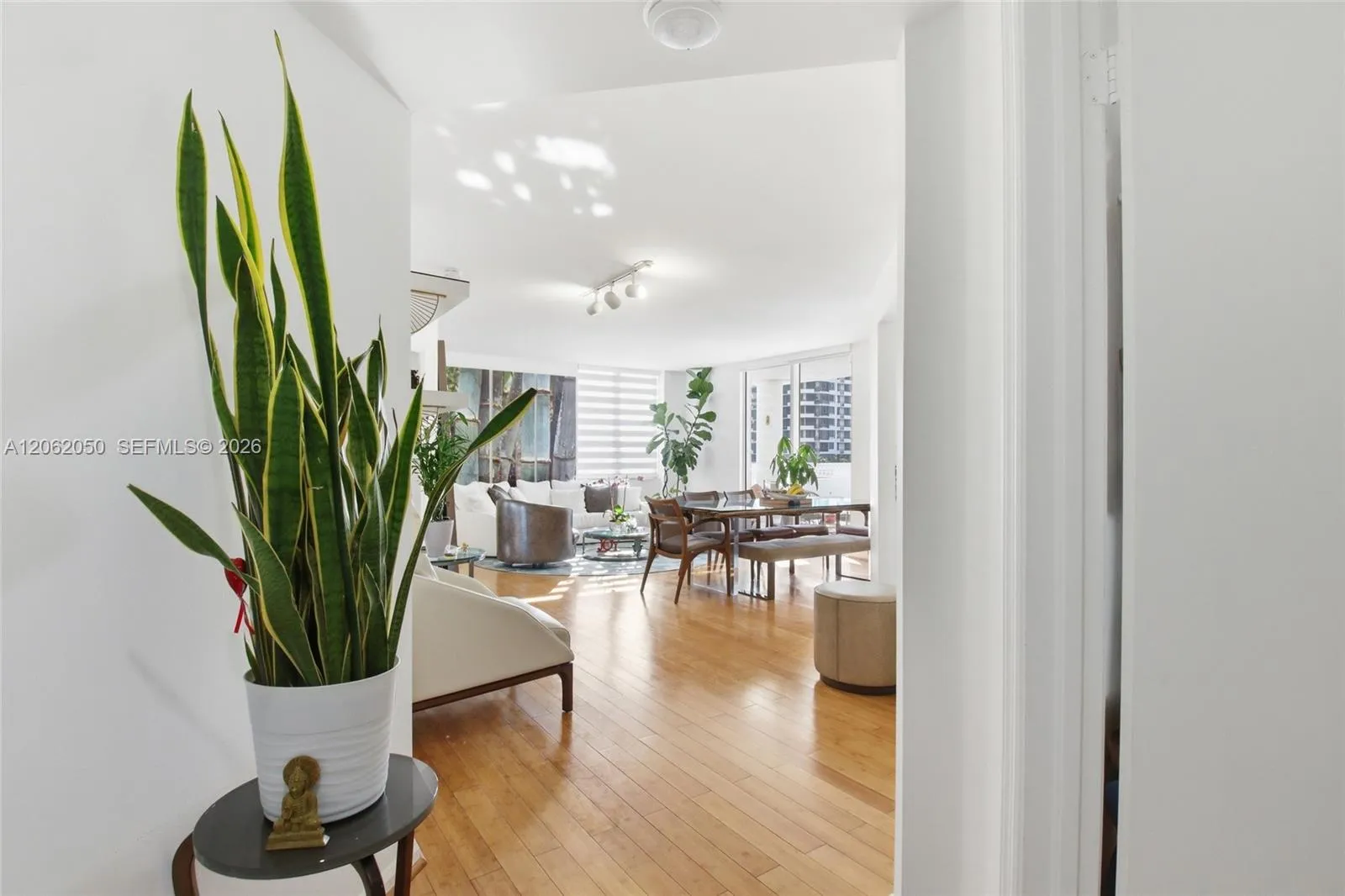 Foto de propiedad en 701 Brickell Key Boulevard 610, Miami, FL 33131 Miami con MLS# 