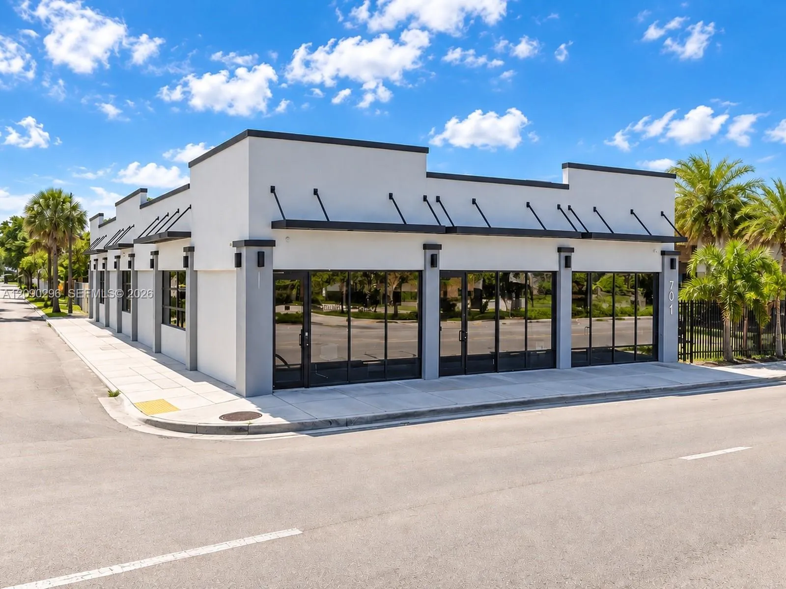 Foto de propiedad en 701 N Andrews Avenue, Fort Lauderdale, FL 33311 Fort Lauderdale con MLS# 