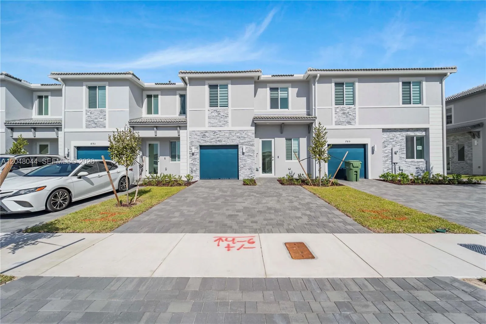 Foto de propiedad en 701 SE 13th St Circle, Homestead, FL 33034 Homestead con MLS# 