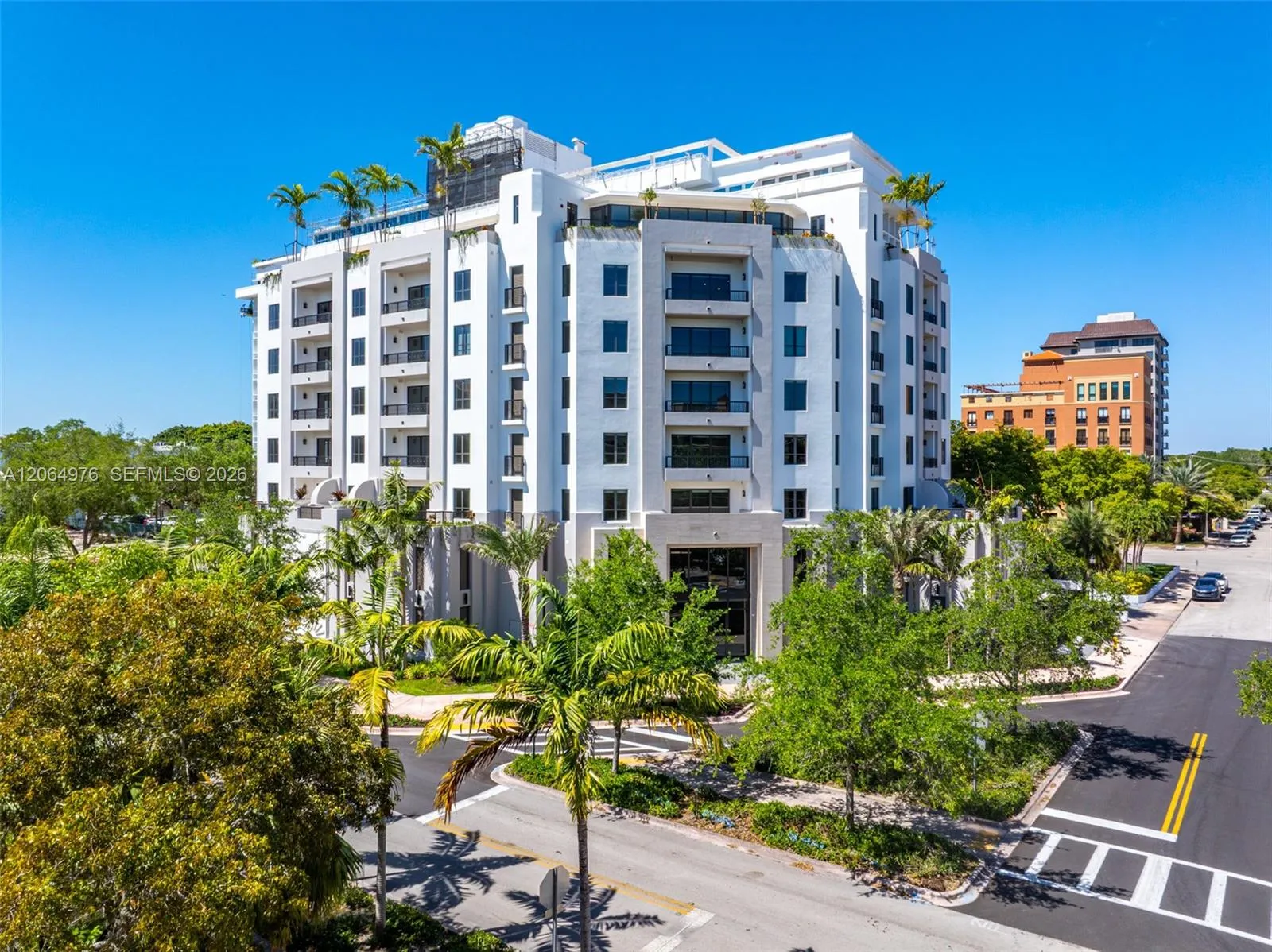 Foto de propiedad en 701 Valencia Avenue 404, Coral Gables, FL 33134 Coral Gables con MLS# 