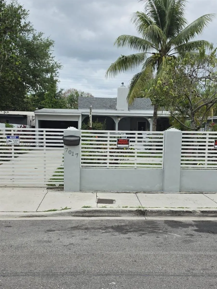 En Renta 7017 NW 5th Court, Miami, FL 33150, Miami, FL 33150