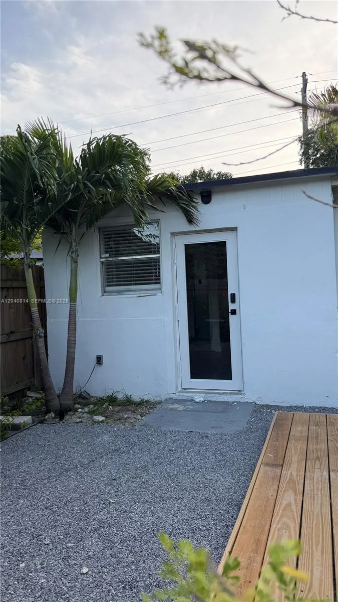 En Renta 7025 NW 5th Avenue 2, Miami, FL 33150, Miami, FL 33150