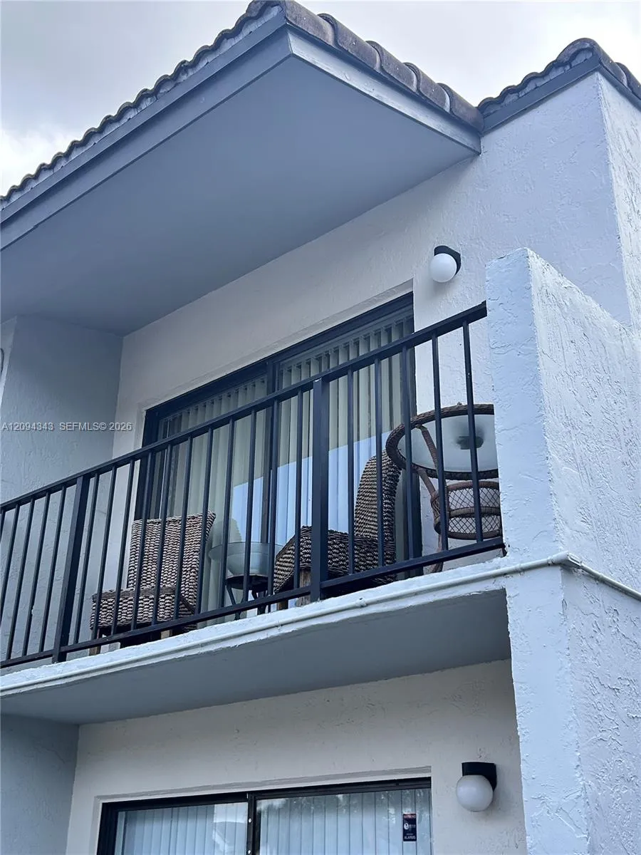 En Venta 7030 NW 179th Street 205, Hialeah, FL 33015, Hialeah, FL 33015