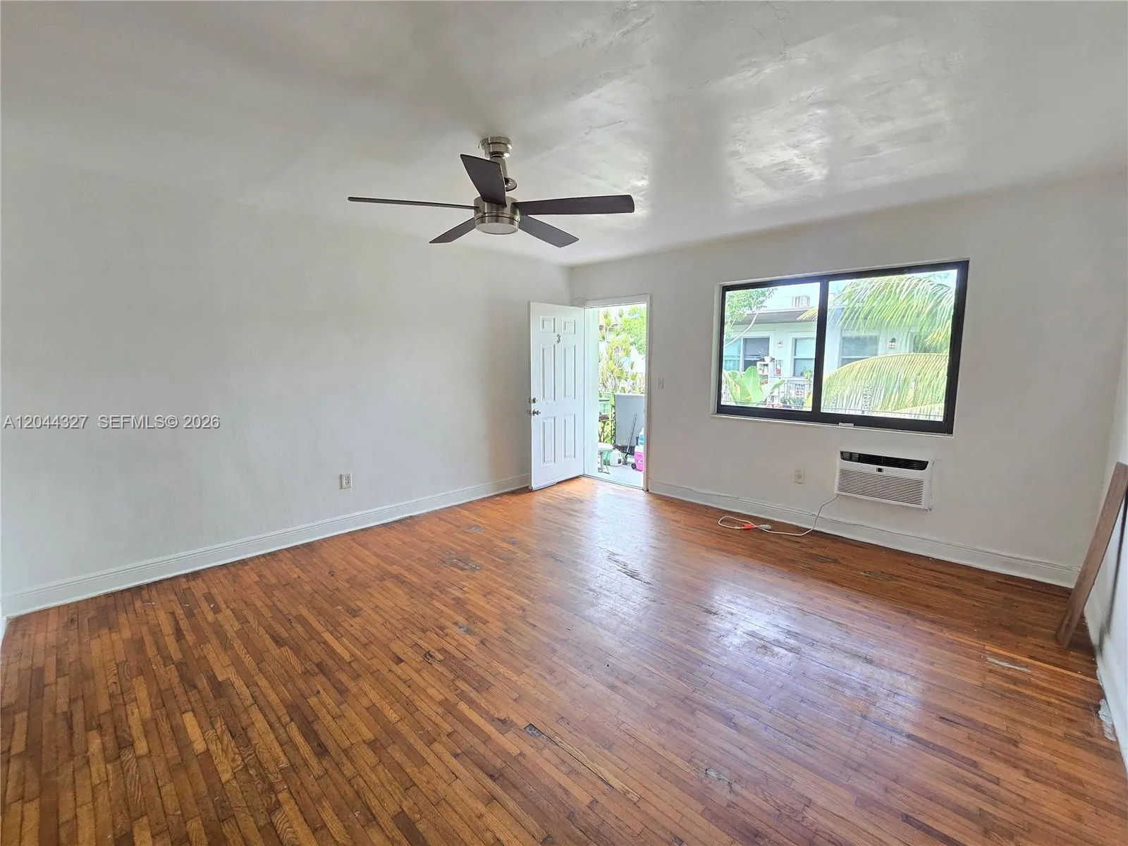 Foto de propiedad en 7035 Rue Granville 3, Miami Beach, FL 33141 Miami Beach con MLS# 