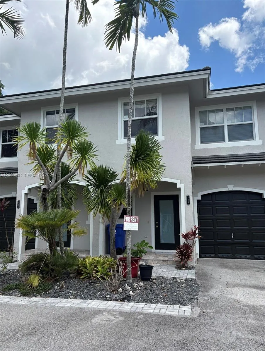 En Renta 704 SW 4th Avenue 704, Fort Lauderdale, FL 33315, Fort Lauderdale, FL 33315