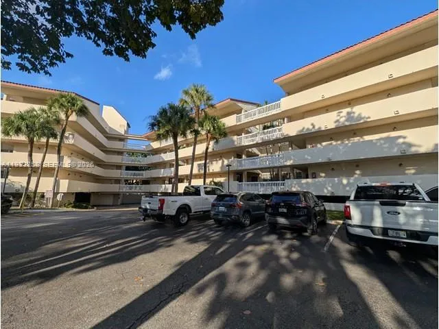Vendido 7041 Environ Boulevard 430, Lauderhill, FL 33319, Lauderhill, FL 33319