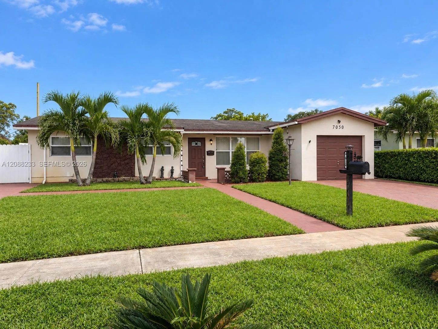 En Renta 7050 SW 5th Court 0, Pembroke Pines, FL 33023, Pembroke Pines, FL 33023