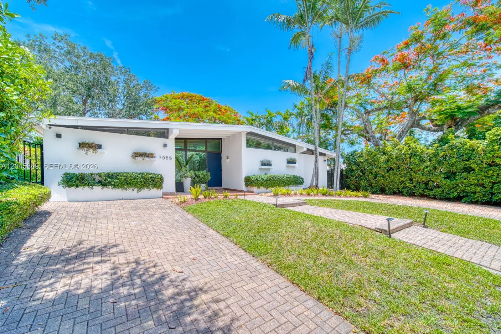 En Renta 7055 SW 84th Avenue, Miami, FL 33143, Miami, FL 33143